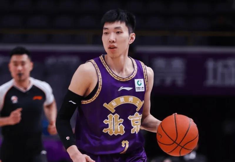 500网-胜福建发布会！张庆鹏不满下半场防守，亲承朱松玮带伤！