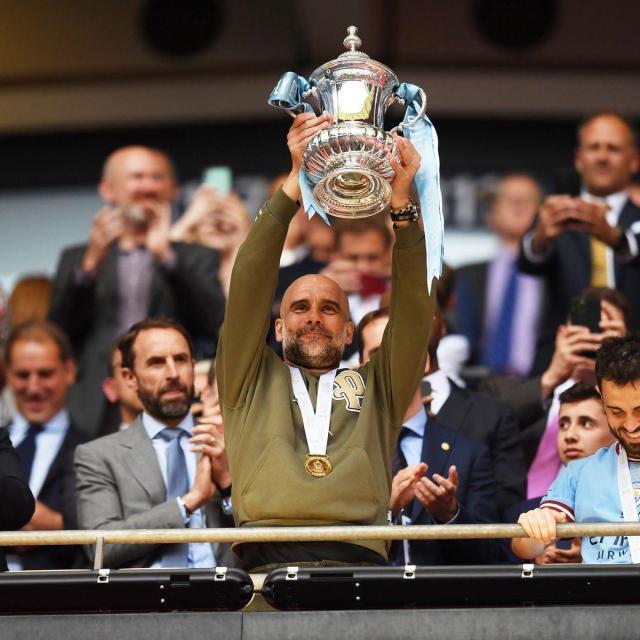 500万网彩票-瓜帅：现在可以讨论三冠了 会一直热爱曼城