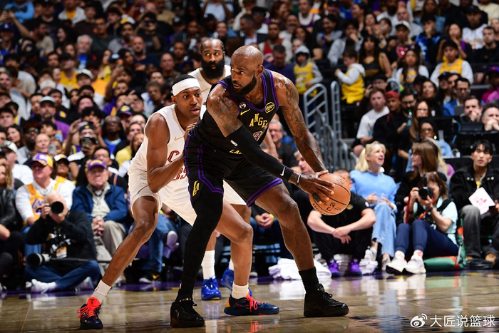 500万网彩票-17战15胜，湖人4大优势冲冠军！老詹创历史第一东契奇42+12破纪录|詹姆斯|勒布朗·詹姆斯|勒布朗-詹姆斯|克利夫兰骑士队|洛杉矶湖人队_新浪体育_新浪新闻